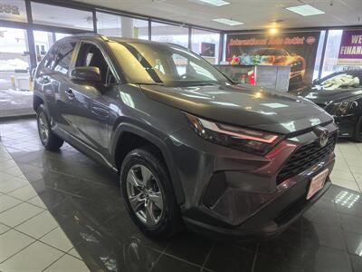 2022 Toyota RAV4 XLE   - Photo 9 - Hamilton, OH 45015