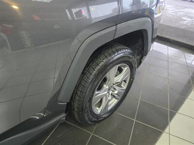 2022 Toyota RAV4 XLE   - Photo 33 - Hamilton, OH 45015