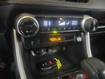 2022 Toyota RAV4 XLE   - Photo 24 - Hamilton, OH 45015
