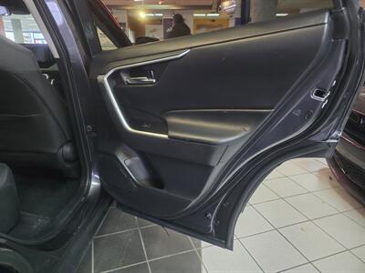 2022 Toyota RAV4 XLE   - Photo 18 - Hamilton, OH 45015