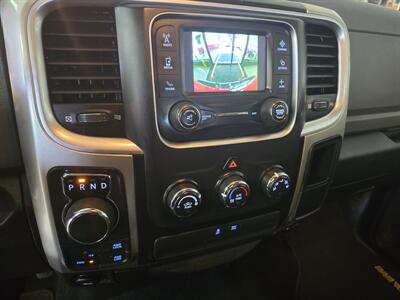 2019 RAM 1500 SLT CREW CAB4X4 HEMI   - Photo 16 - Hamilton, OH 45015