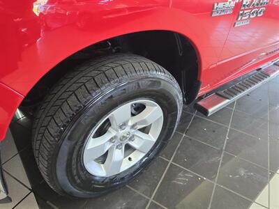 2019 RAM 1500 SLT CREW CAB4X4 HEMI   - Photo 31 - Hamilton, OH 45015