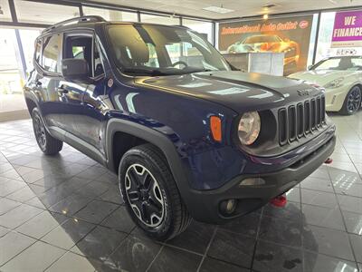 2016 Jeep Renegade Trailhawk 4DR SUV 4X4   - Photo 3 - Hamilton, OH 45015