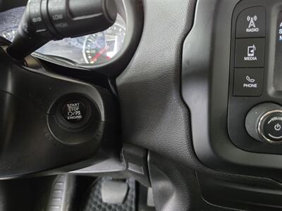 2016 Jeep Renegade Trailhawk 4DR SUV 4X4   - Photo 19 - Hamilton, OH 45015