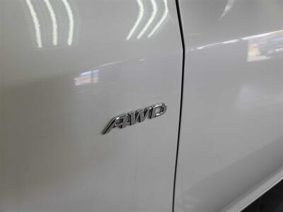 2017 Toyota Sienna XLE 7-Passenger Auto 4DR MINI-VAN   - Photo 38 - Hamilton, OH 45015