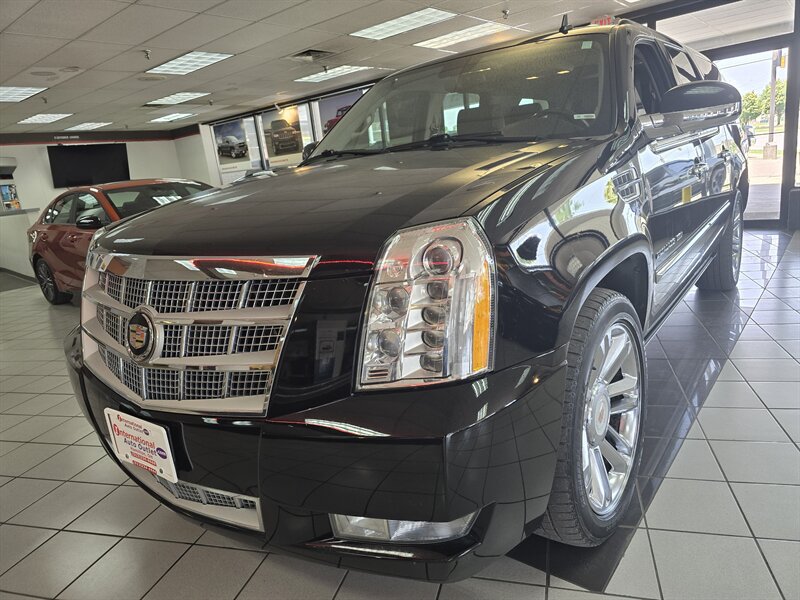 2013 Cadillac Escalade ESV Platinum Edition photo