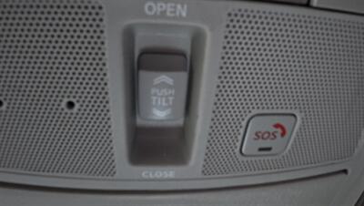 2018 Nissan Murano Platinum 4DR SUV - Photo 19 - Hamilton, OH 45015