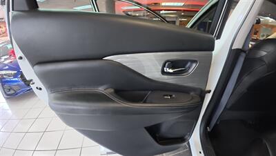 2018 Nissan Murano Platinum 4DR SUV - Photo 23 - Hamilton, OH 45015