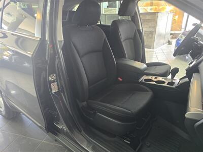 2019 Subaru Outback 2.5i Premium 4DR WAGON AWD   - Photo 16 - Hamilton, OH 45015