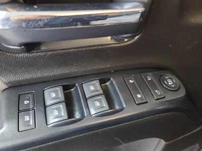 2017 Chevrolet Silverado 1500 Custom 4DR EXTENDED CAB 4X4 V8   - Photo 18 - Hamilton, OH 45015