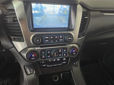 2018 Chevrolet Suburban LT 4DR SUV 4X4 - Photo 19 - Hamilton, OH 45015