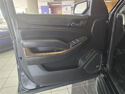 2018 Chevrolet Suburban LT 4DR SUV 4X4 - Photo 7 - Hamilton, OH 45015