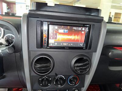 2010 Jeep Wrangler Unlimited Sport   - Photo 15 - Hamilton, OH 45015