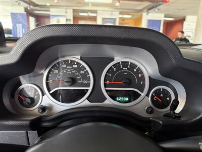 2010 Jeep Wrangler Unlimited Sport   - Photo 12 - Hamilton, OH 45015