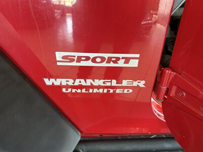 2010 Jeep Wrangler Unlimited Sport   - Photo 31 - Hamilton, OH 45015
