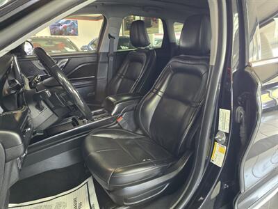 2021 Lincoln Corsair CARSAIR Standard 4DR SUV AWD - Photo 9 - Hamilton, OH 45015