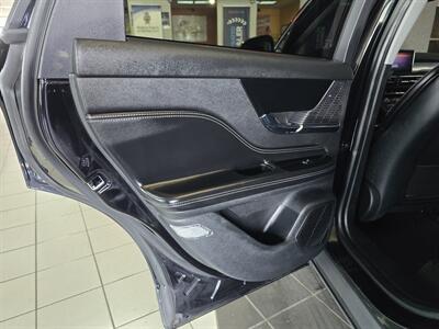 2021 Lincoln Corsair CARSAIR Standard 4DR SUV AWD - Photo 10 - Hamilton, OH 45015