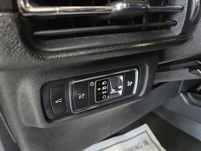 2021 Lincoln Corsair CARSAIR Standard 4DR SUV AWD - Photo 19 - Hamilton, OH 45015