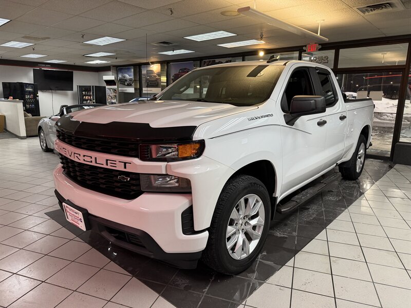 2019 Chevrolet Silverado 1500 Custom   - Photo 1 - Hamilton, OH 45015