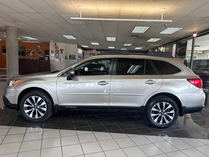 2017 Subaru Outback 2.5i Limited   - Photo 1 - Hamilton, OH 45015