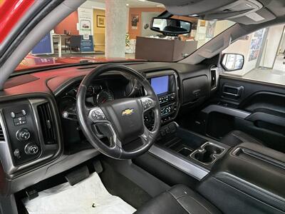 2015 Chevrolet Silverado 1500 LTZ CREW CAB 4X4   - Photo 11 - Hamilton, OH 45015