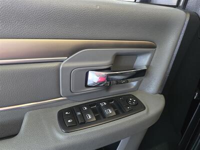 2016 RAM 1500 Big Horn/QUAD CAB/4X4/   - Photo 21 - Hamilton, OH 45015