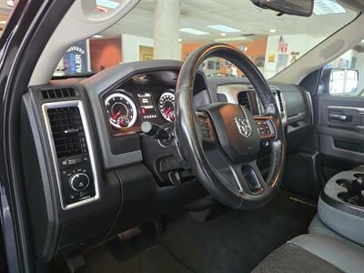 2016 RAM 1500 Big Horn/QUAD CAB/4X4/   - Photo 14 - Hamilton, OH 45015