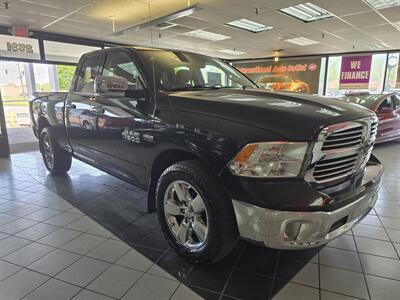 2016 RAM 1500 Big Horn/QUAD CAB/4X4/   - Photo 2 - Hamilton, OH 45015