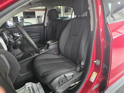 2014 Chevrolet Equinox LT 4DR SUV - Photo 9 - Hamilton, OH 45015