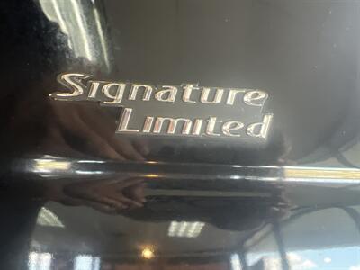 2009 Lincoln Town Car Signature Limited 4DR SEDAN - Photo 28 - Hamilton, OH 45015