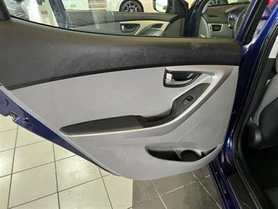 2013 Hyundai Elantra GLS 4DR SEDAN   - Photo 20 - Hamilton, OH 45015