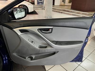 2013 Hyundai Elantra GLS 4DR SEDAN   - Photo 26 - Hamilton, OH 45015