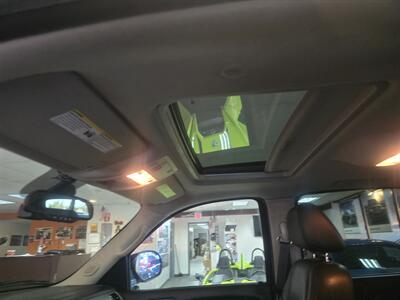 2009 Cadillac Escalade Base 4DR SUV AWD - Photo 25 - Hamilton, OH 45015