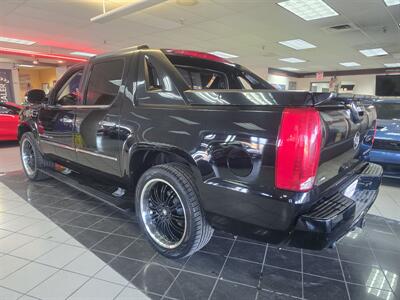 2009 Cadillac Escalade Base 4DR SUV AWD - Photo 6 - Hamilton, OH 45015