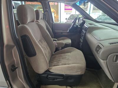 2004 Pontiac Montana Base 4DR EXTENDED MINI-VAN   - Photo 13 - Hamilton, OH 45015