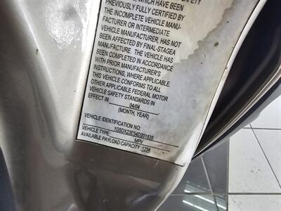 2004 Pontiac Montana Base 4DR EXTENDED MINI-VAN   - Photo 36 - Hamilton, OH 45015