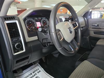 2011 RAM 1500 SLT CREW CAB4X4 HEMI   - Photo 9 - Hamilton, OH 45015