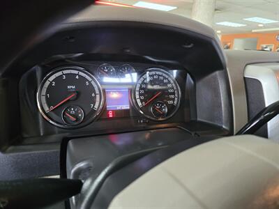 2011 RAM 1500 SLT CREW CAB4X4 HEMI   - Photo 21 - Hamilton, OH 45015