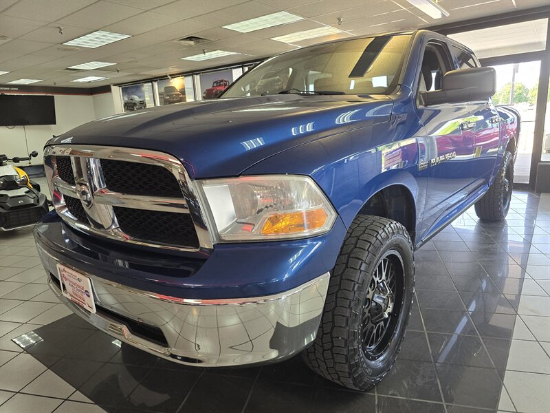 2011 RAM 1500 SLT CREW CAB4X4 HEMI   - Photo 1 - Hamilton, OH 45015