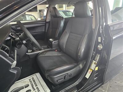 2015 Toyota Camry SE - Photo 9 - Hamilton, OH 45015