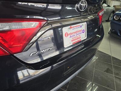 2015 Toyota Camry SE - Photo 25 - Hamilton, OH 45015