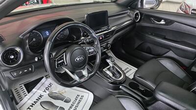 2021 Kia Forte GT-Line   - Photo 11 - Hamilton, OH 45015
