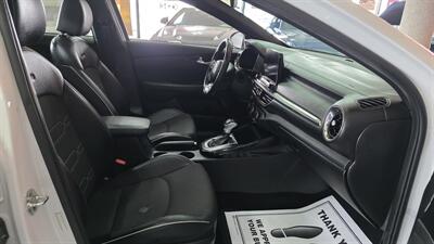 2021 Kia Forte GT-Line   - Photo 25 - Hamilton, OH 45015