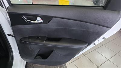 2021 Kia Forte GT-Line   - Photo 24 - Hamilton, OH 45015