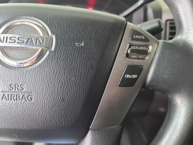 2015 Nissan Titan SV CREW CAB4X4 photo