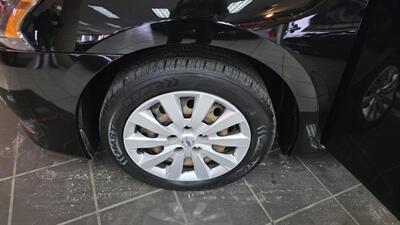 2015 Nissan Sentra S - Photo 27 - Hamilton, OH 45015