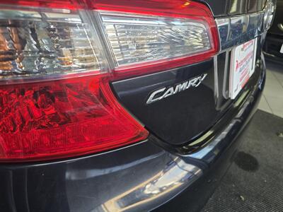 2012 Toyota Camry XLE 4DR SEDAN   - Photo 26 - Hamilton, OH 45015