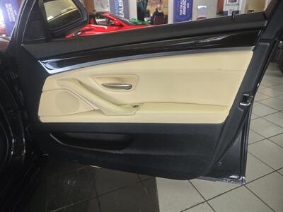 2016 BMW 528i xDrive - Photo 12 - Hamilton, OH 45015