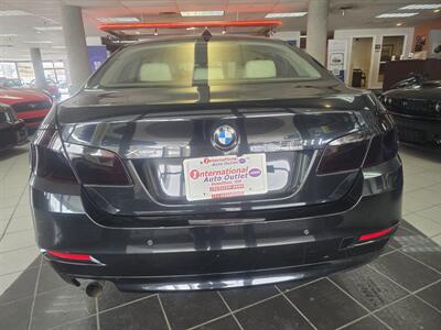 2016 BMW 528i xDrive - Photo 5 - Hamilton, OH 45015