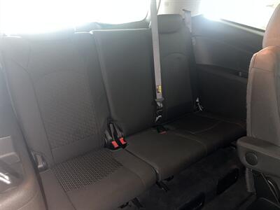 2012 Chevrolet Traverse LT   - Photo 22 - Hamilton, OH 45015